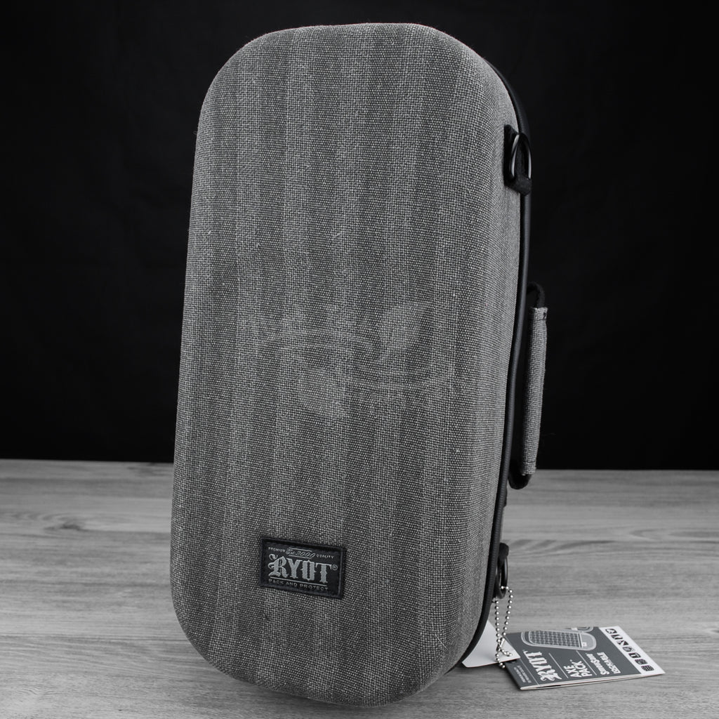 carbon series Axe Pack with SmellSafe Technology by ryot