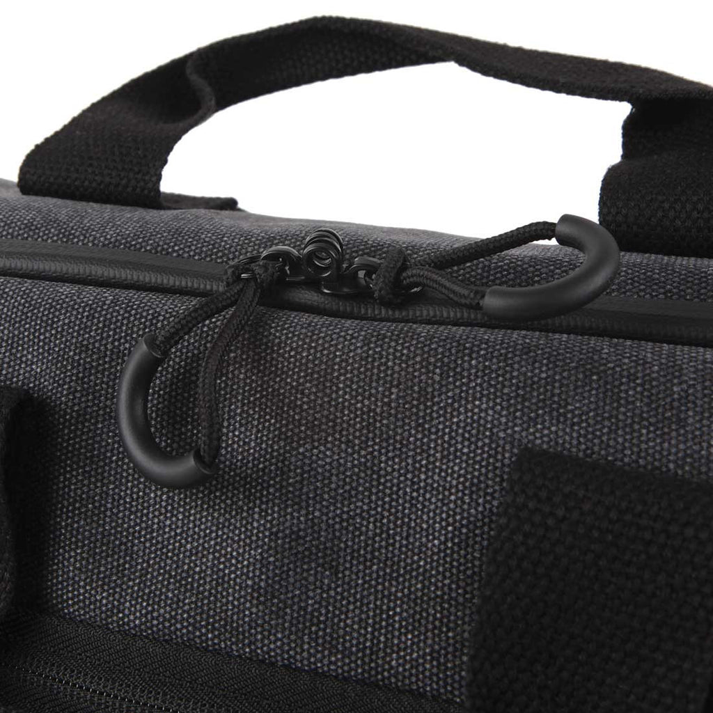 RYOT® 500mm SmellSafe™ Pro-Duffle close up of zip